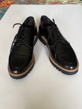 NWOT Franco Sarto oxfords